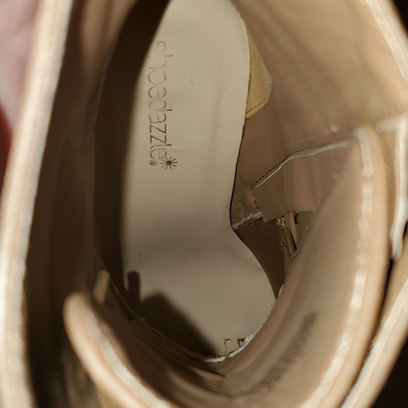 Tan stiletto booties - Picture 3 of 3